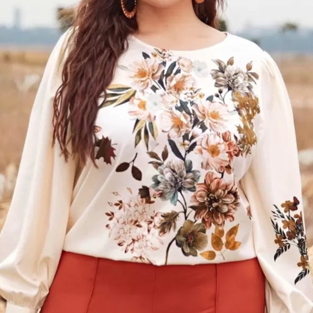 SHEIN Women’s Plus Cream Floral Blouse 4X